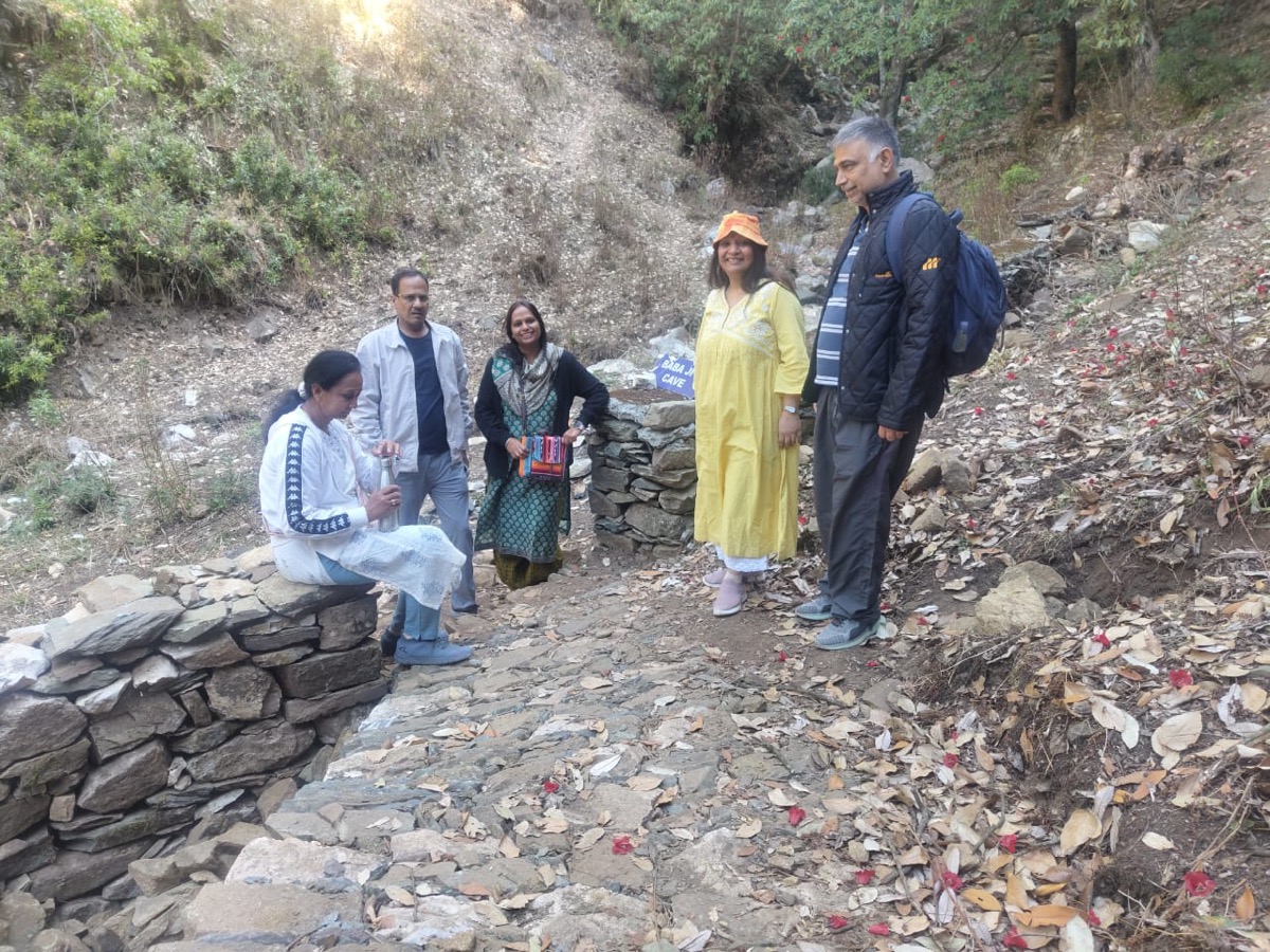 Trekking to Babaji Cave